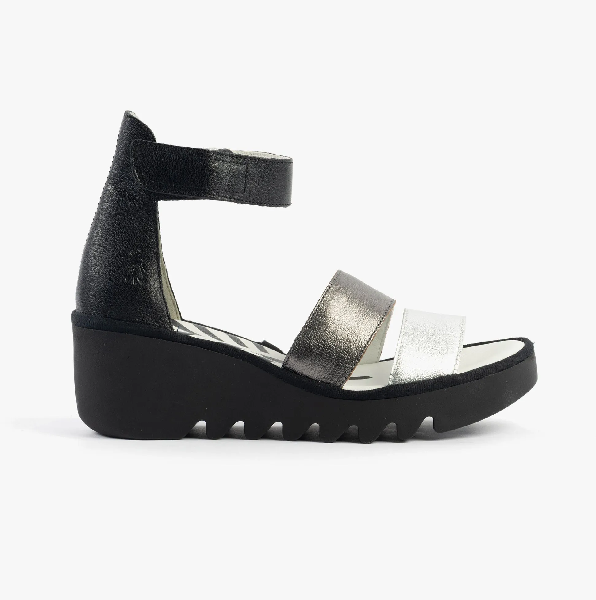 BONO290FLY Womens Sandals Silver/Graphite/Black