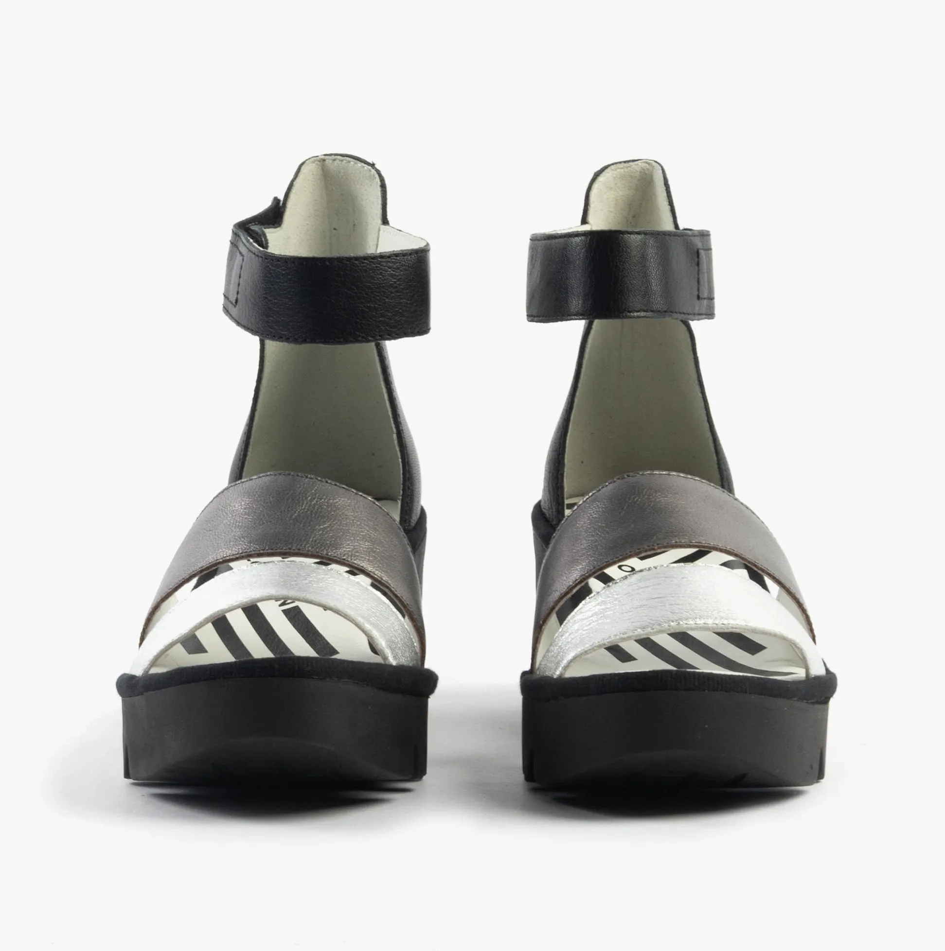 BONO290FLY Womens Sandals Silver/Graphite/Black