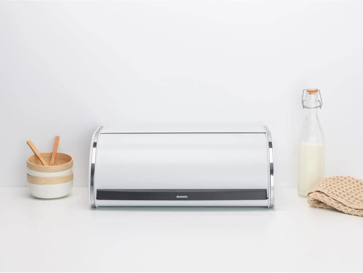 Brabantia Roll Top Bread Box – Large Countertop Storage Box for Bread, Bagels, Rolls – Space-Efficient Kitchen Design with Flat Top, Durable Metal – White