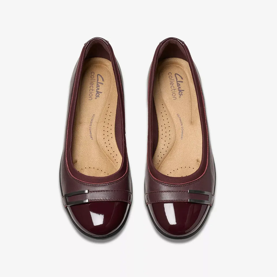 Clarks Women's Meadow Rose Red 26179656
