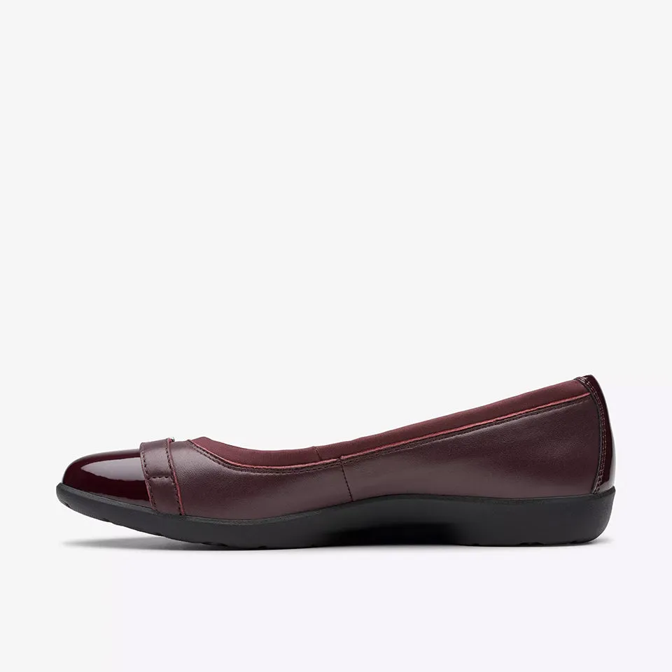 Clarks Women's Meadow Rose Red 26179656