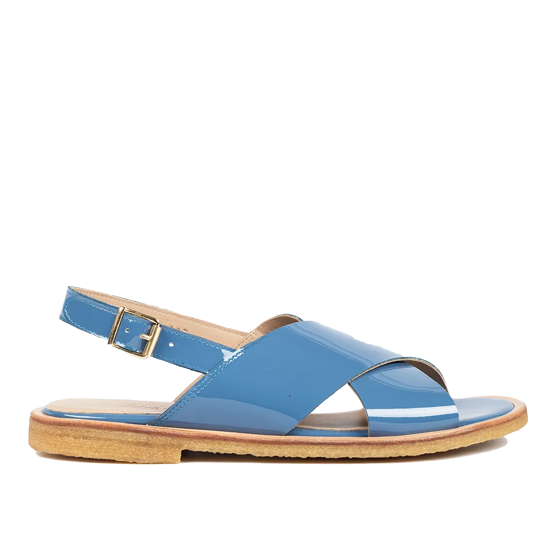 Classic cross sandal