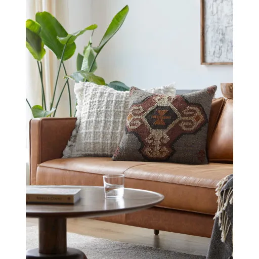 Elegant Traditional Accent