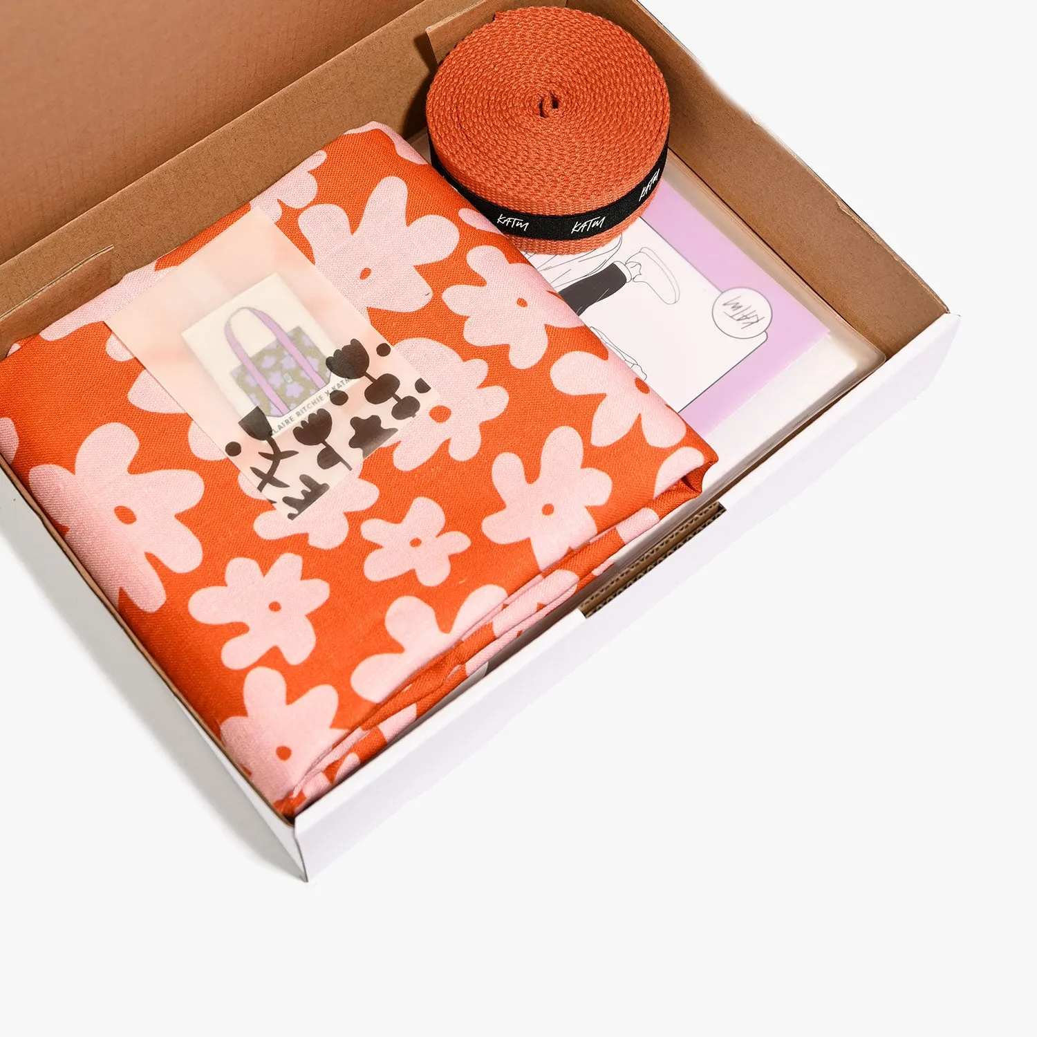 Flower Fields Fabric - Tangerine & Peach Mule Tote Sewing Kit | Claire Ritchie x KATM Mule Tote
