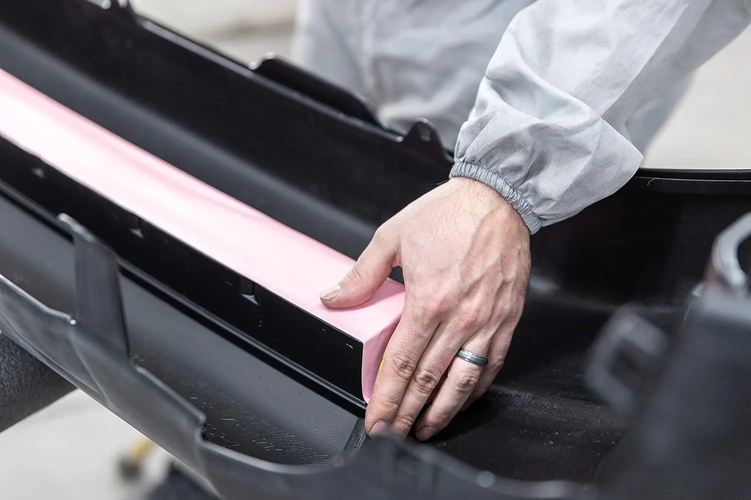 FrogTape 325 Pink High Temperature Performance Grade Masking Tape, Medium-High Adhesion, 48mm x 55m, 3 Rolls per Pack