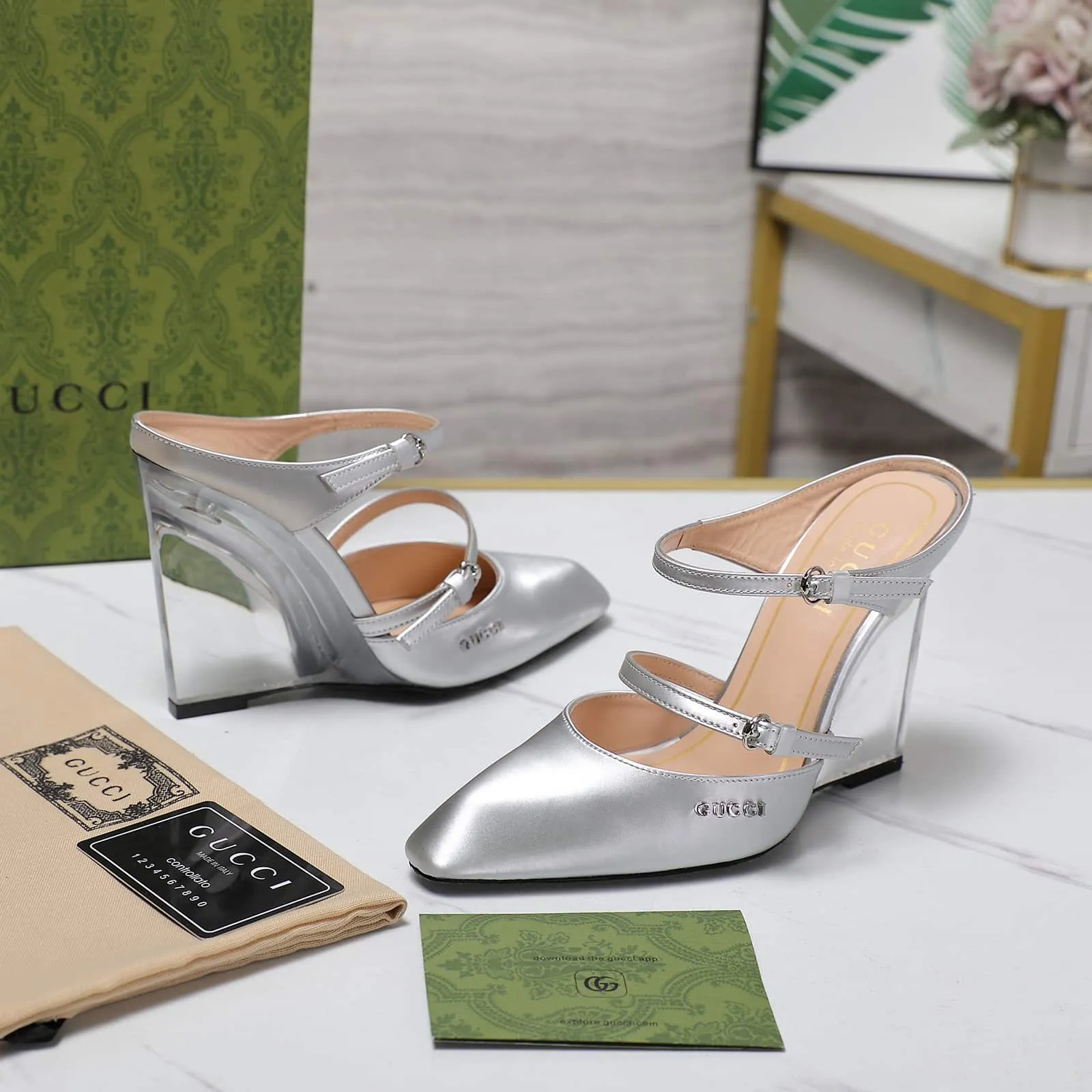 GG WOMEN'S WEDGE MULE SILVER