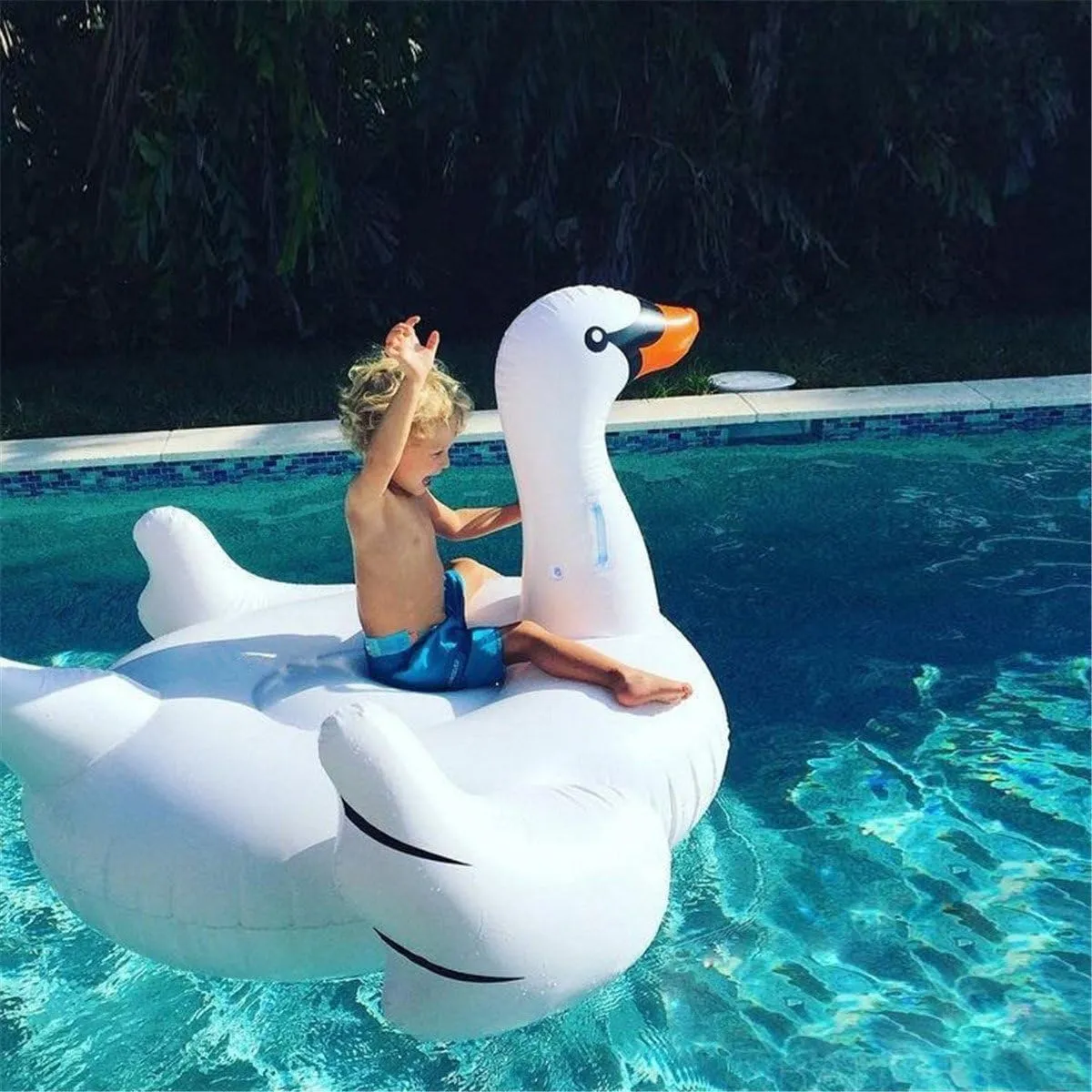 Inflatable Giant Flat Mouth White Swan Rideable Pool Folat Summer Toy Pool for Party for Fun