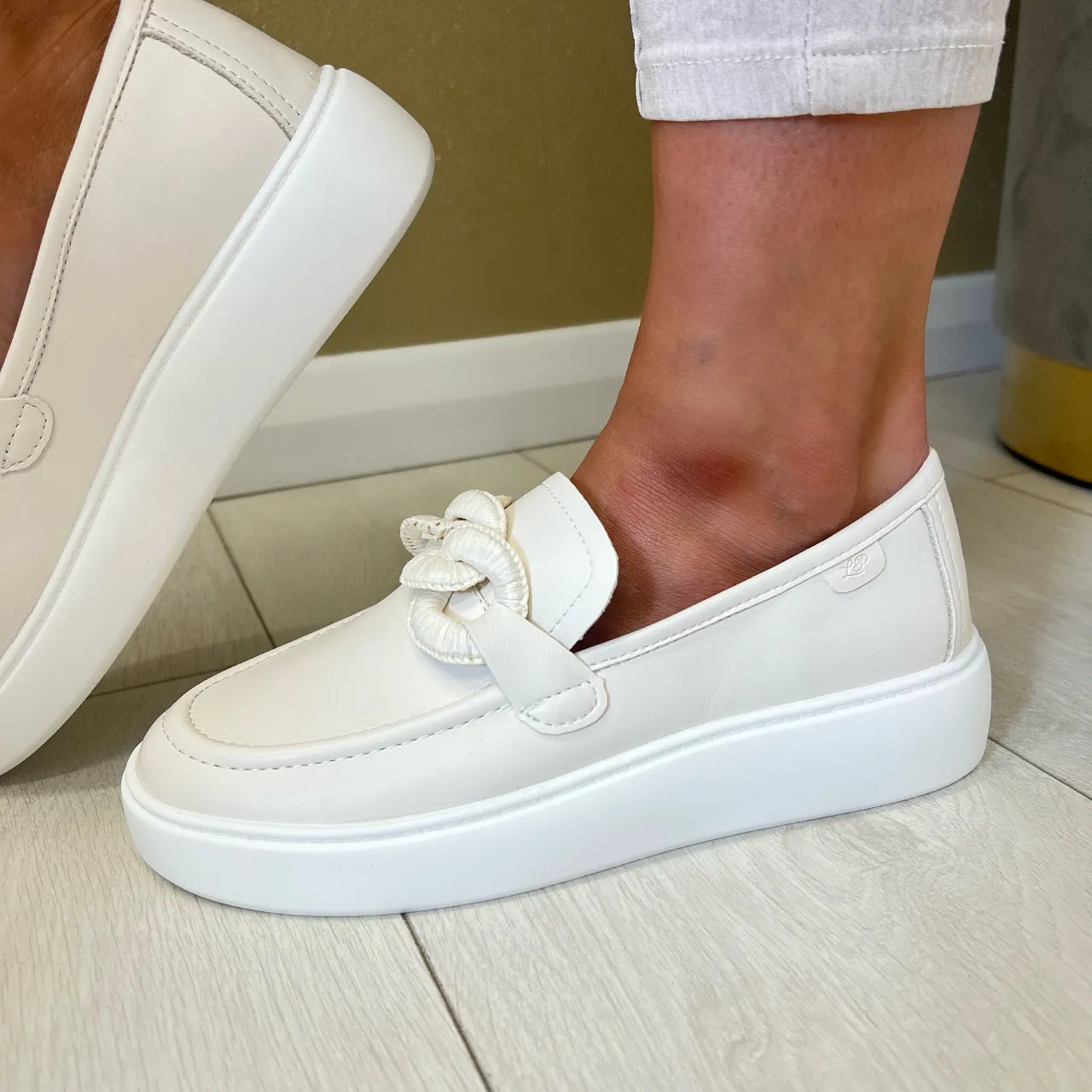 Lloyd & Pryce Ladies Coconut Lightweight Loafer Shoe BUDDS