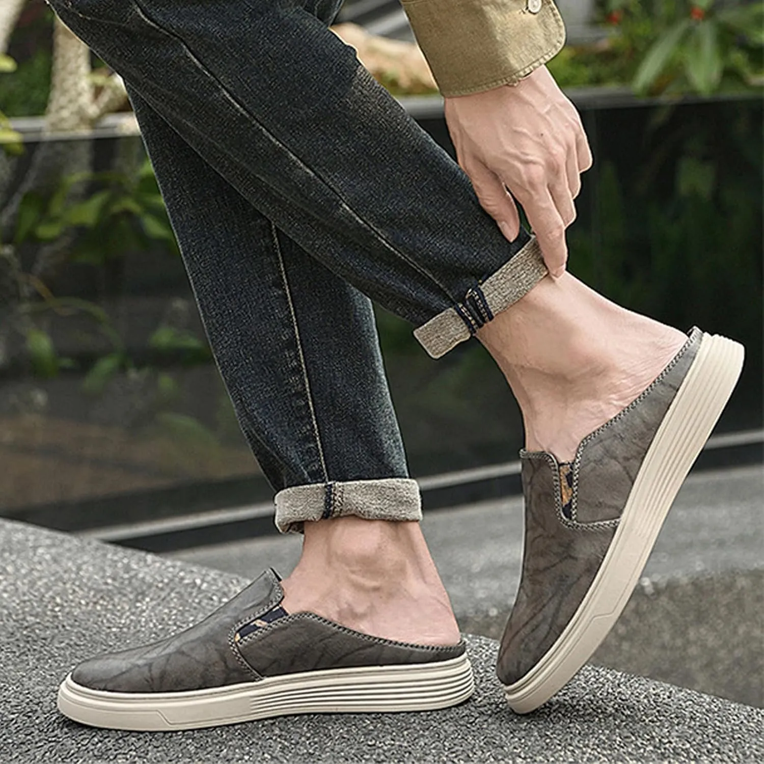 Men's Genuine Leather Slip-On Mules Clog Slippers Comfortable Elastic Closure Round Toe Backless Male Loafer Slippers for Office Work Drive Dressy Mules