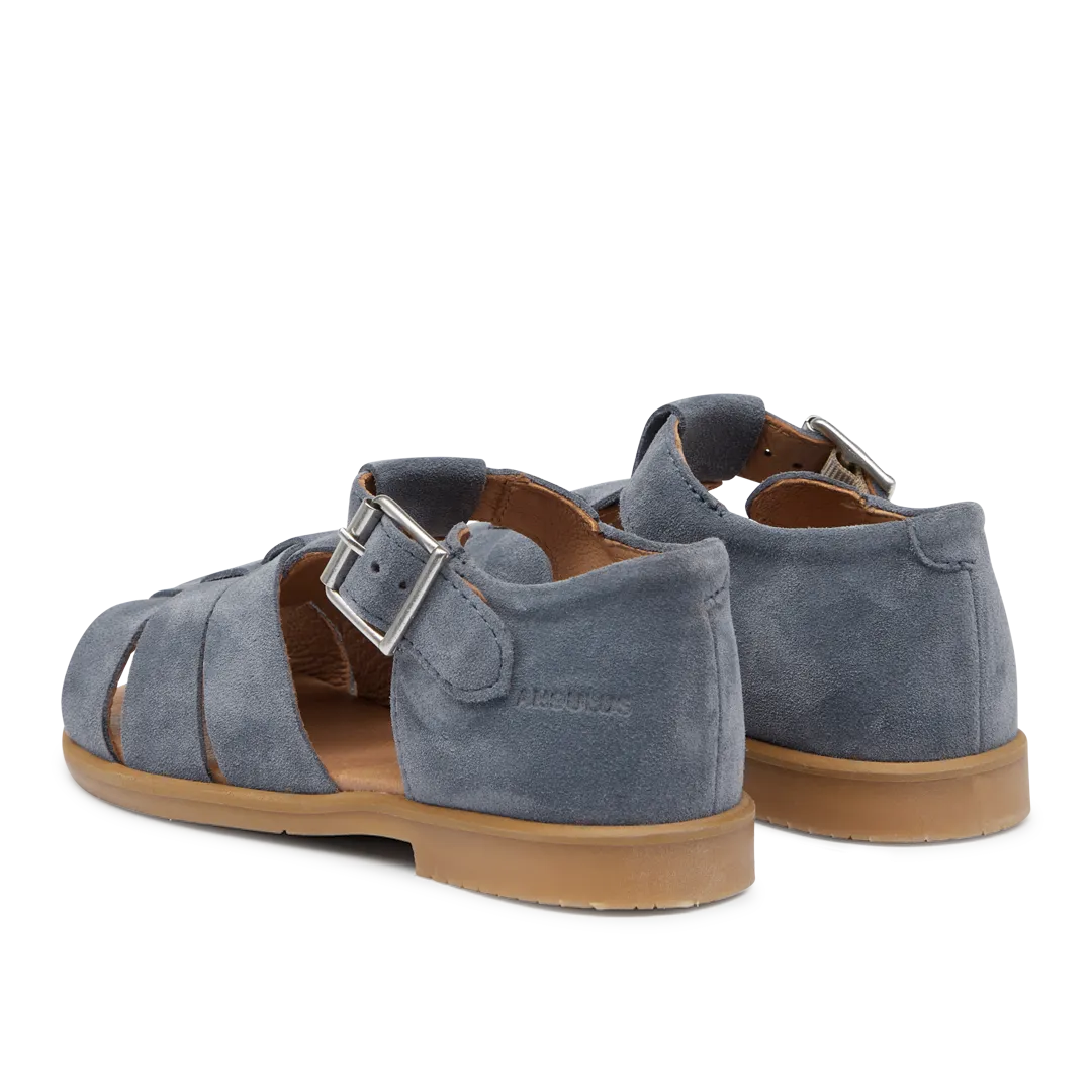 Open toe sandal with buckle closure
