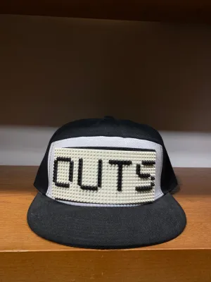 Outs flat cap