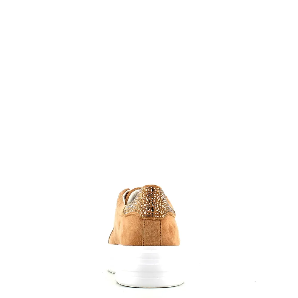 Regarde Le Ciel Regina Trainer Desert Suede