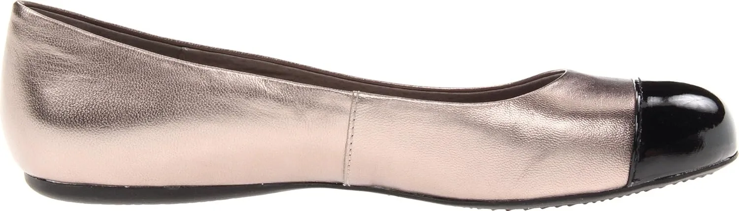 SoftWalk Womens Napa Ballet Flat