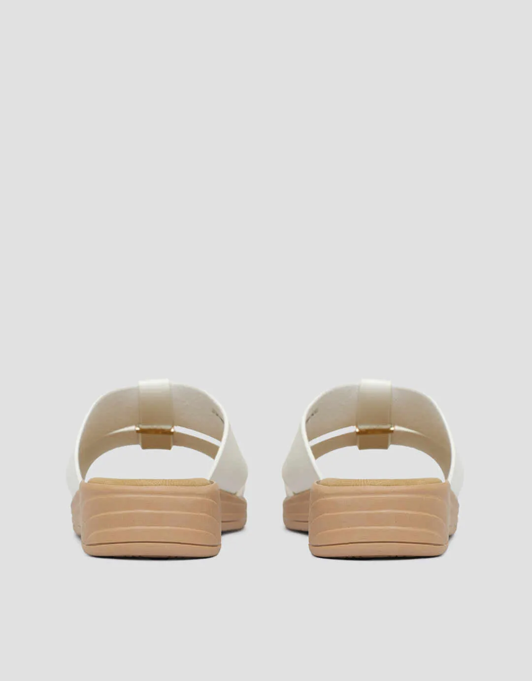St. Yves Jvmily Simply Sandal Slipper Wanita