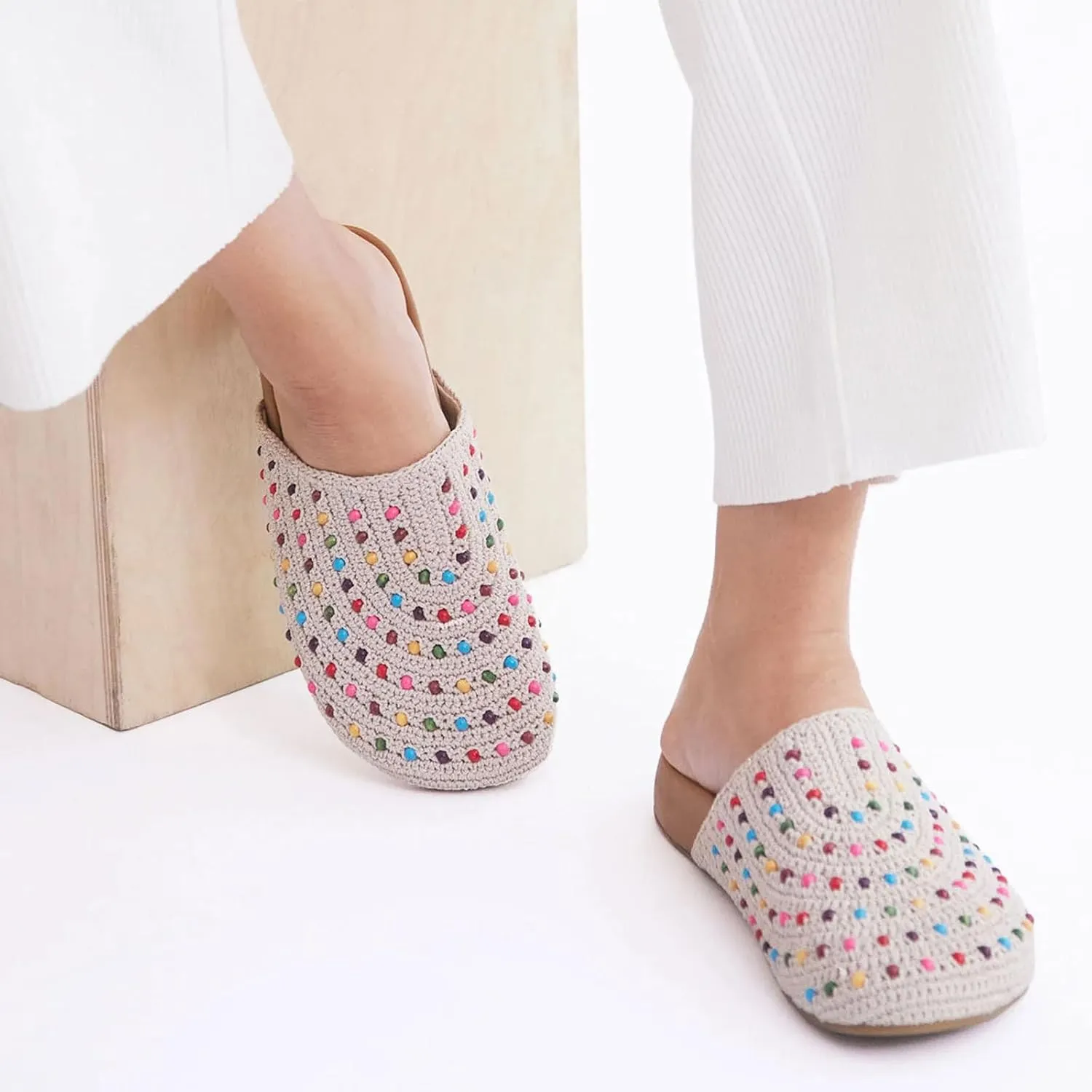The Sak Bolinas Clog Shoe - Women's Slip On Sandal for Indoor & Outdoor Use, Comfortable Mule Shoes