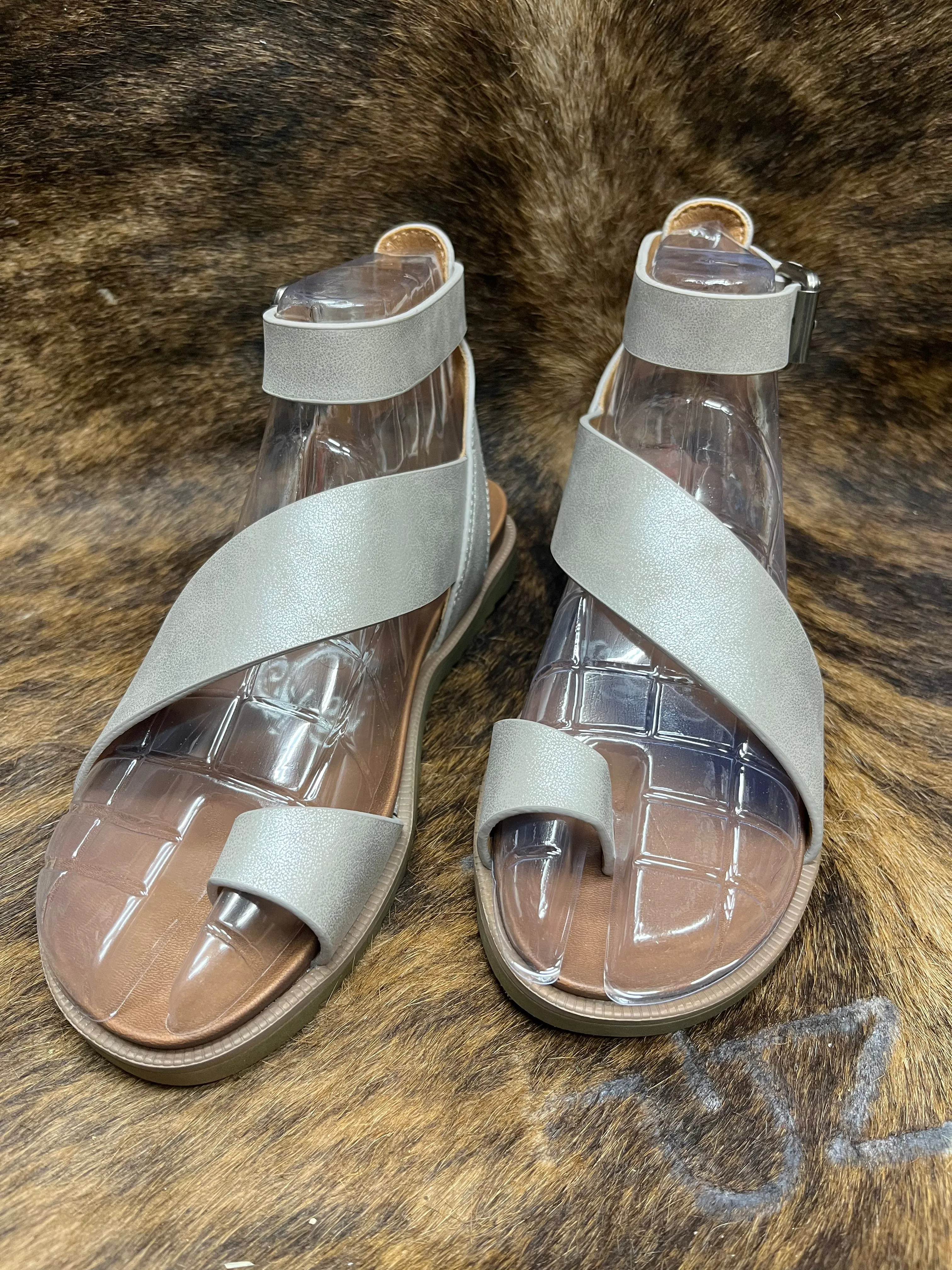 Very G Steffy Metallic Sandal