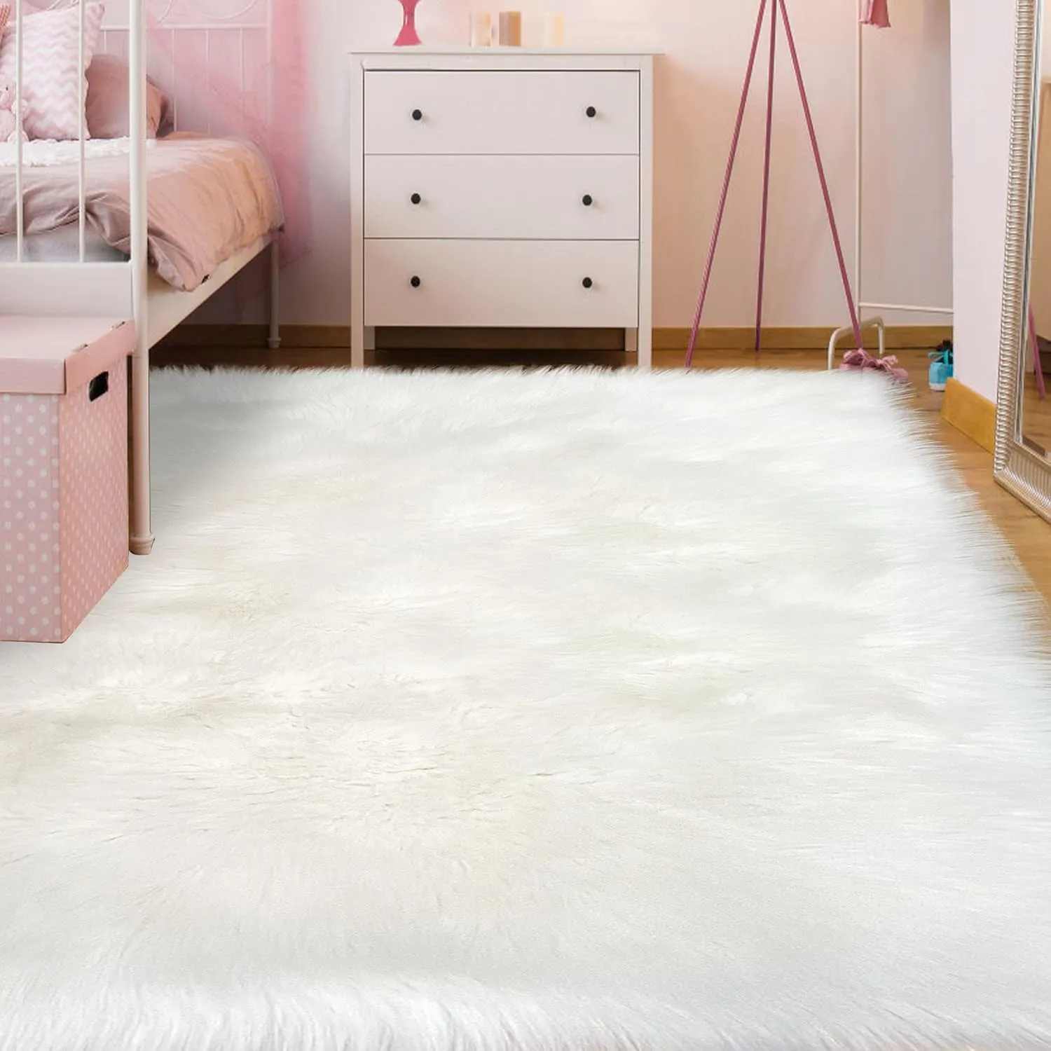 White Faux Fur Rug 6x9 Feet Fluffy Area Rug for Living Room Bedroom Kids Room Nursery Large Washable Faux Fuzzy Sheepskin Rug Floor Durable Shaggy Carpet, Rectangle